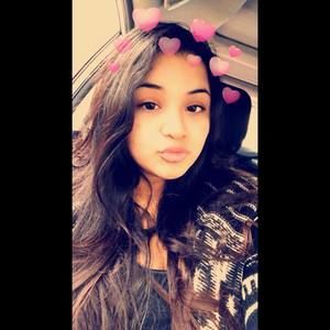 Meet your Posher, Perla